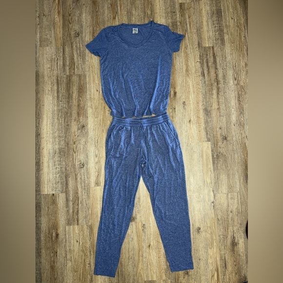 Natori • Pajama Set - Picture 3 of 9